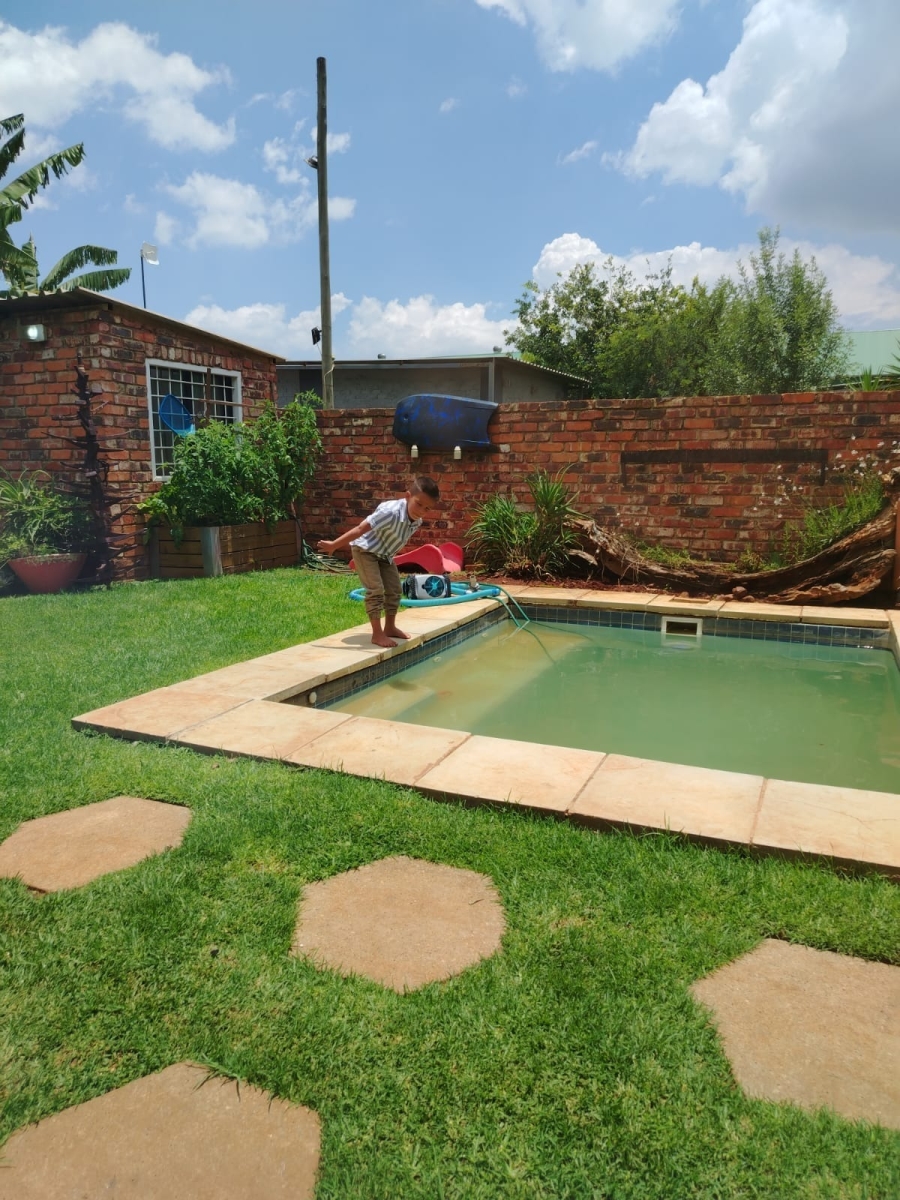 Commercial Property for Sale in Potchefstroom Industrial North West